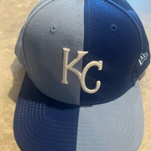 RARE KANSAS CITY ROYALS SNAPBACK HAT NEW ERA